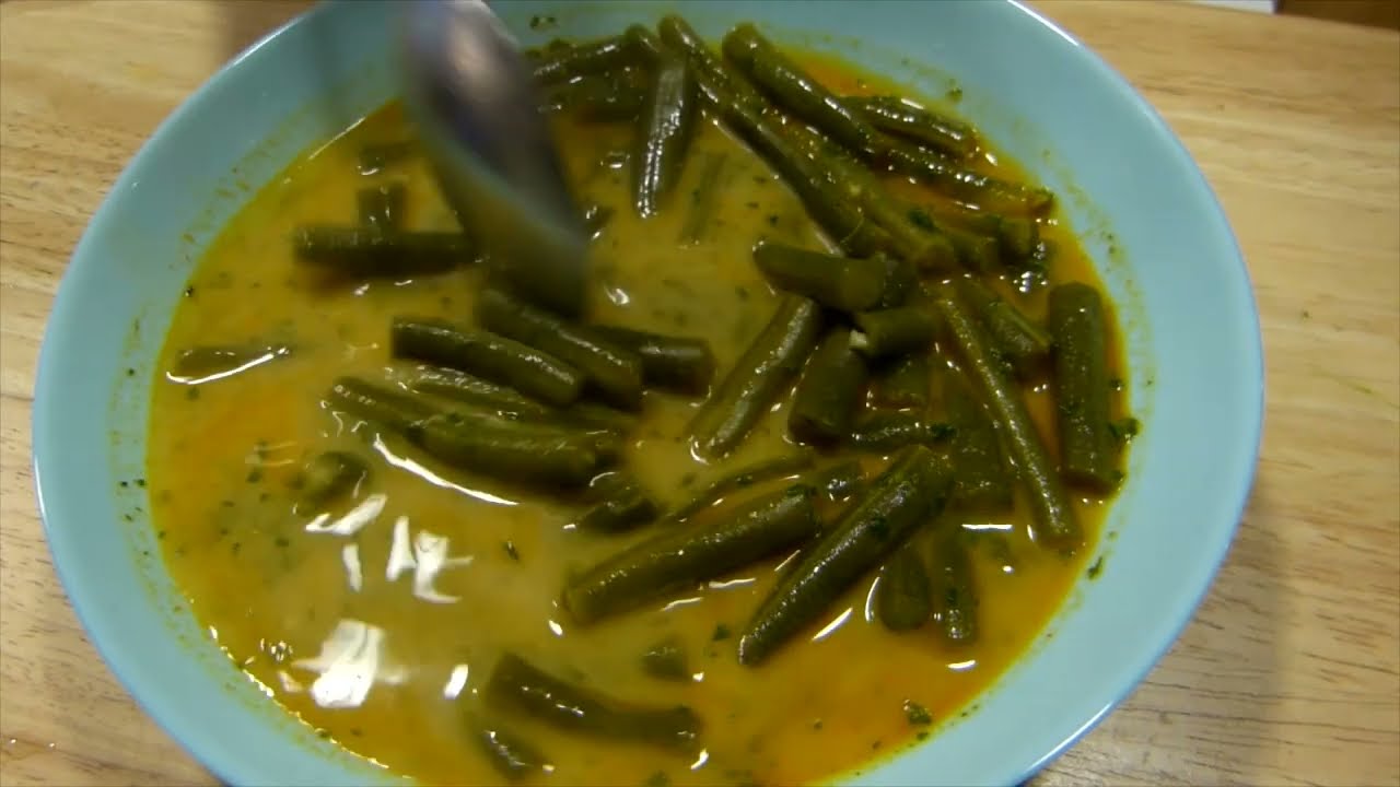 Zöldbableves (Hungarian green bean soup)