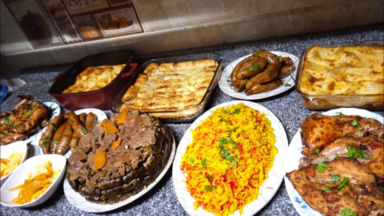 اول مره العريس وعروسته ينوروني 🙈💃فعملتلهم احلي عزومه😋 (افكار عزومات رمضان)