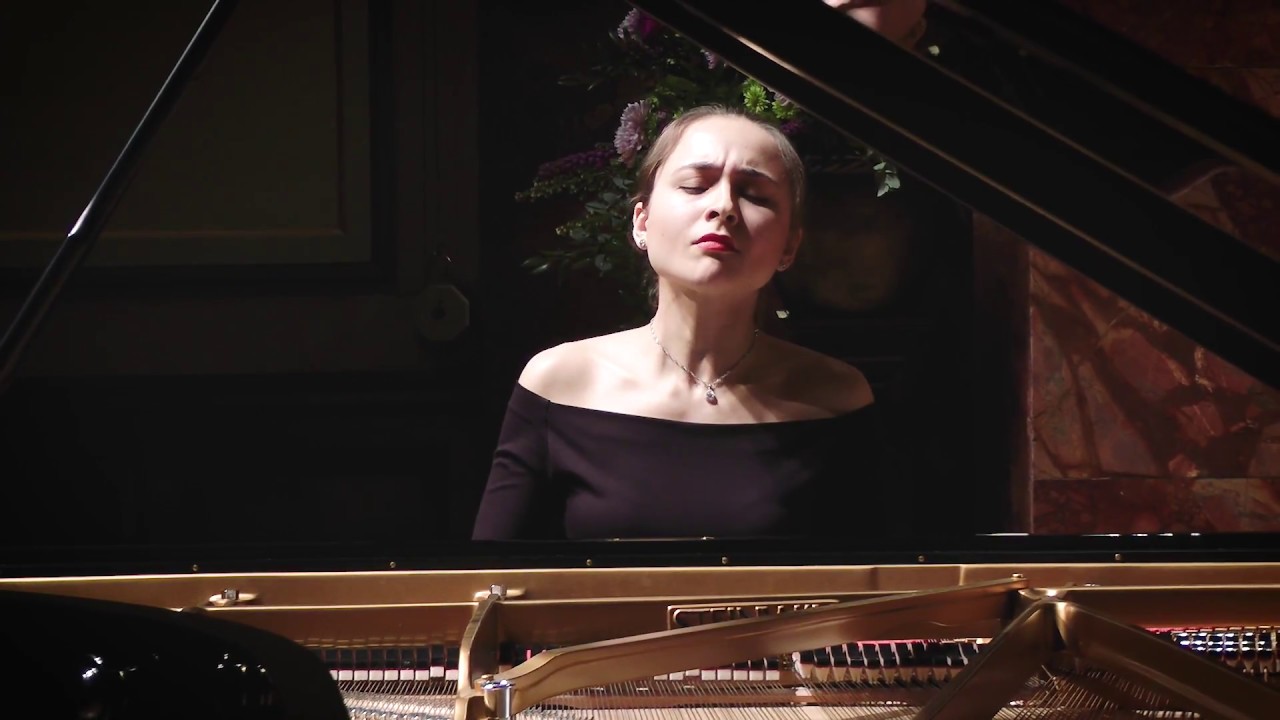 Anna Tsybuleva plays Carl Philipp Emaunel  Bach Fantasy in F-sharp minor H. 300