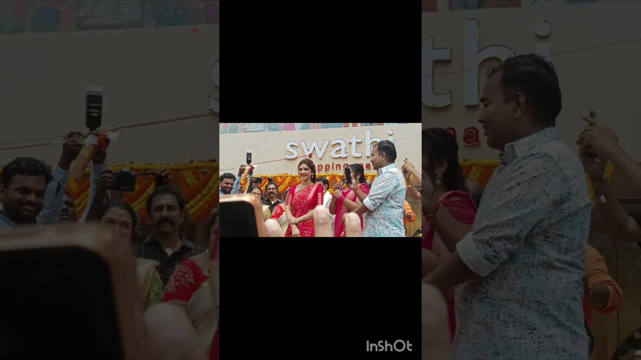 Sreeleela at  Swathi shopping mall Grand opening vizag#vizag🤗💯🔥#nagaraju videos #youtube 