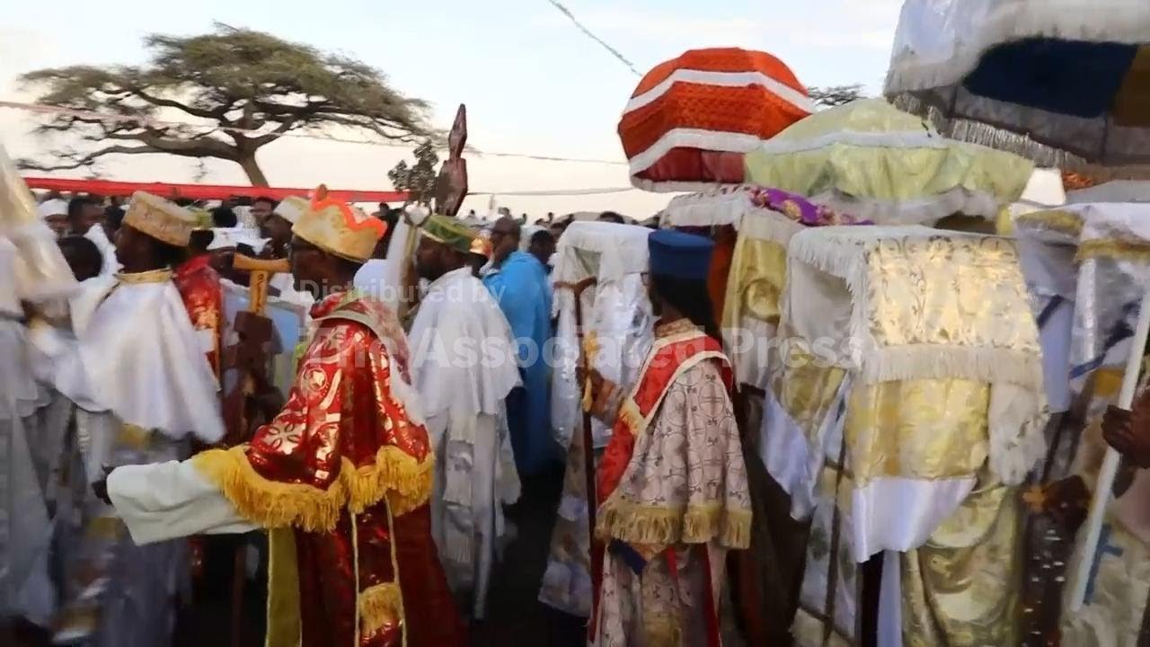 Worshipers and tourists flock to celebrate Ethiopia's Coptic Epiphany