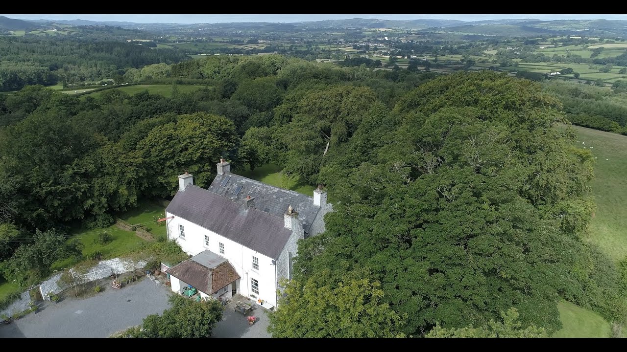 Mandinam Estate, Carmarthen