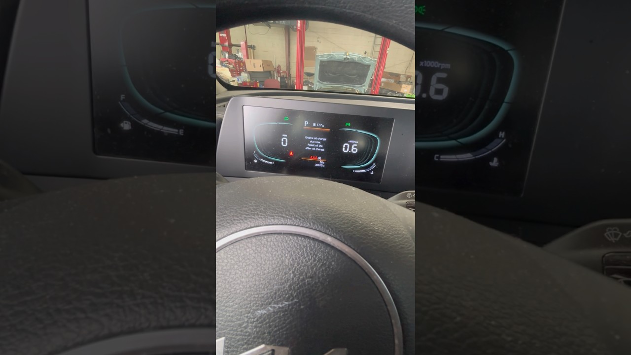 Сброс индикатора срока службы масла на Kia Sportage 2023 года 