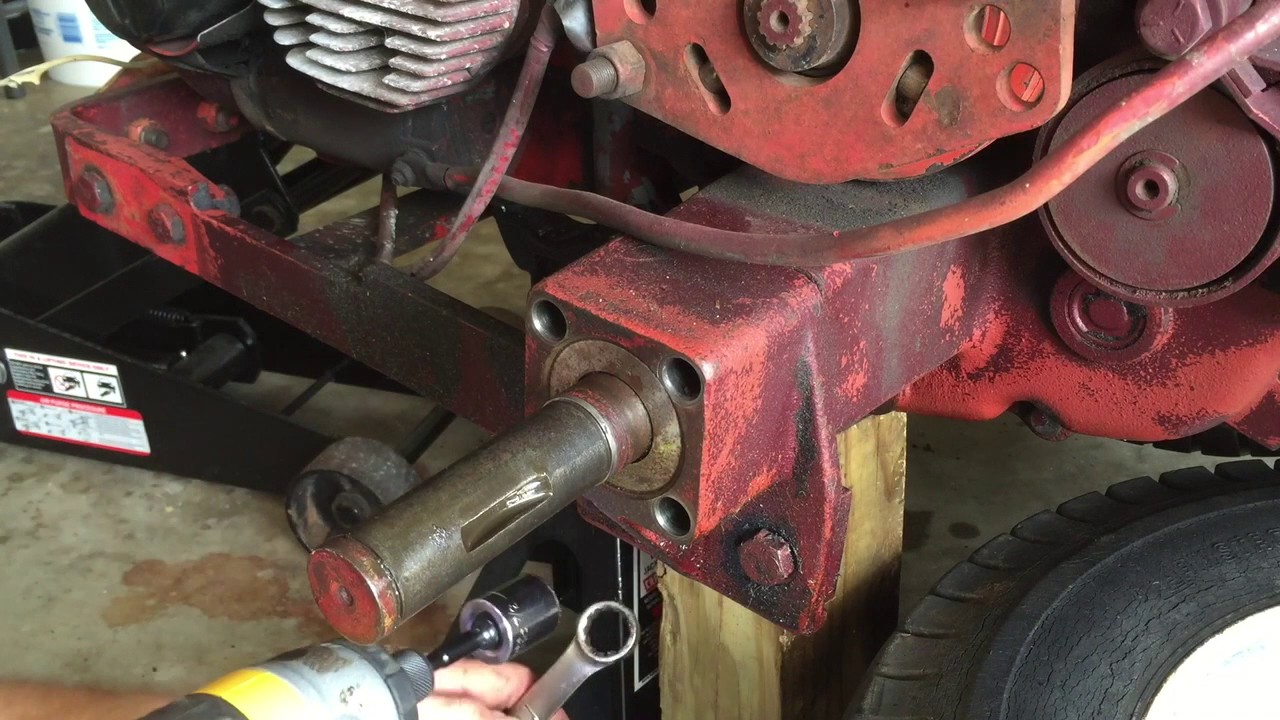 Gravely 800 Series Rear Axle Oil Seal Removal