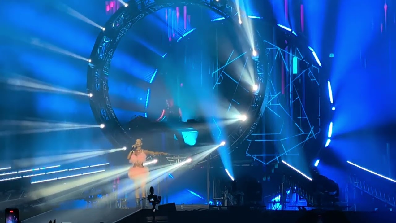 UNTOLD 2025 Day 2 - Armin van Buuren - Set Me Free (ft. SACHA)