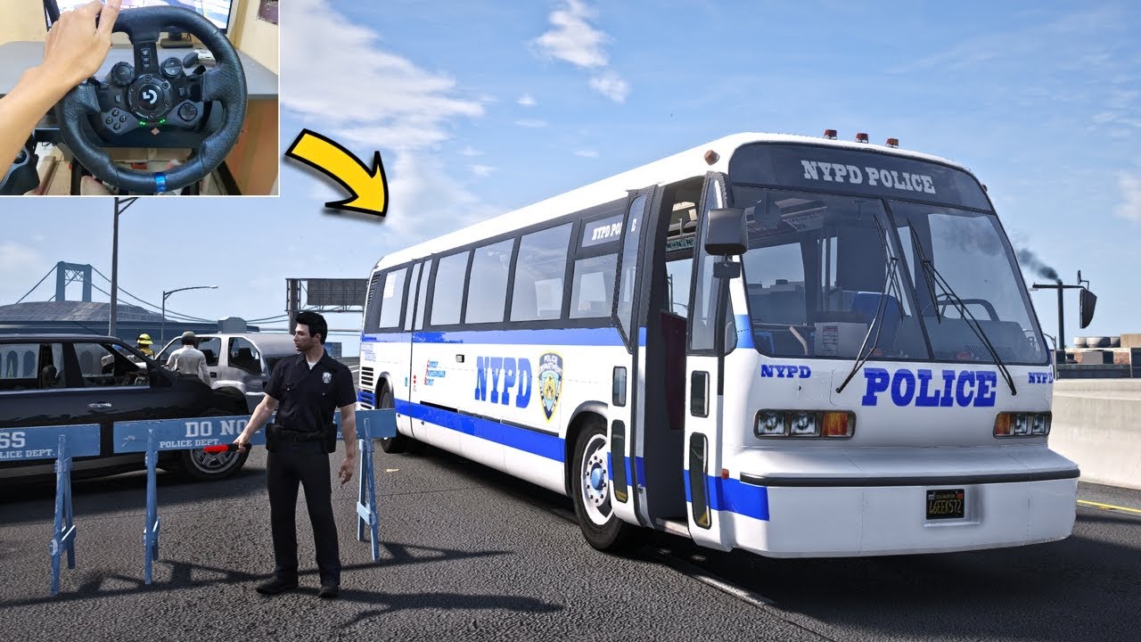GTA 5 Playing as Police Driving NYPD Highway Patrol Bus - Steering Wheel Gameplay