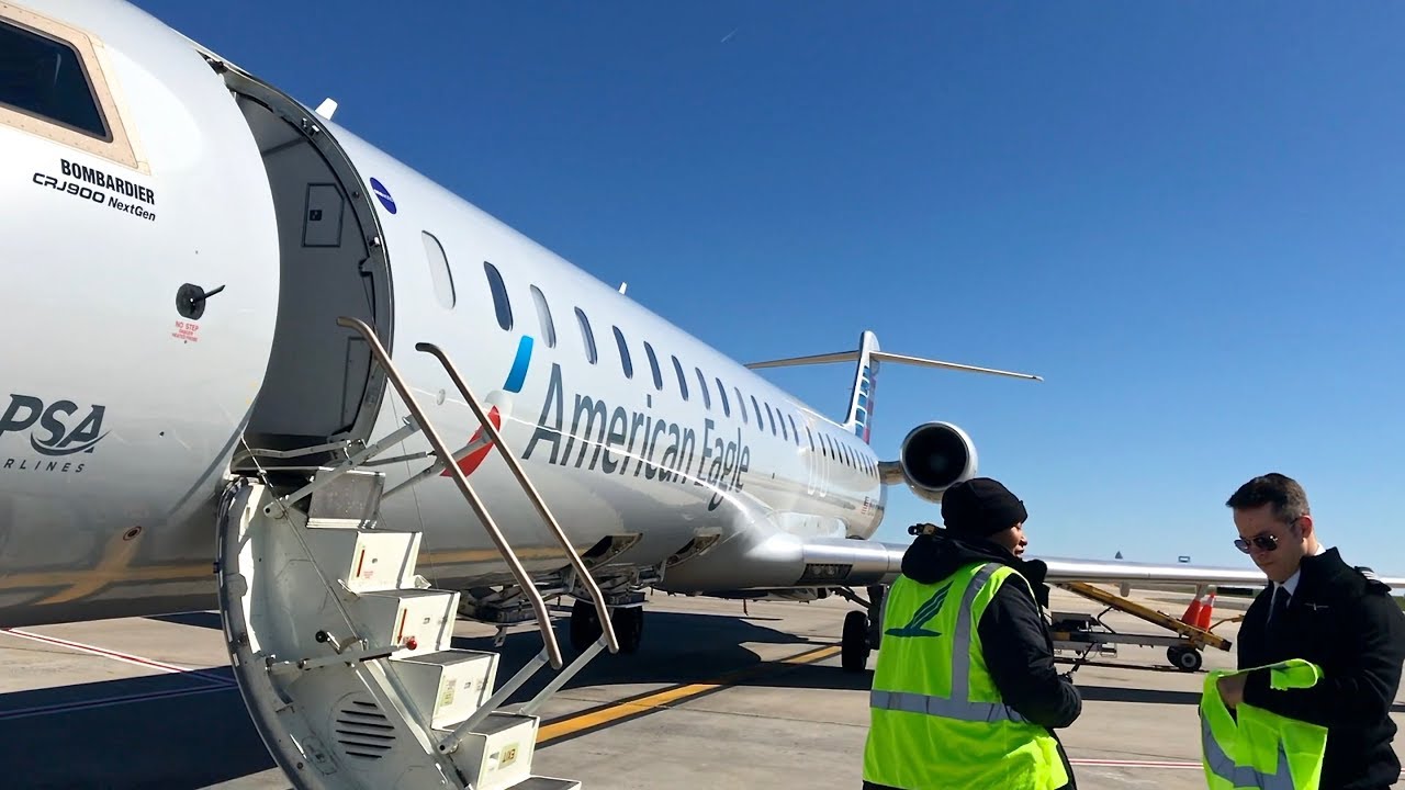 American Eagle Toronto to Charlotte Trip Report in Economy Class | Bombardier CRJ900 | Delays