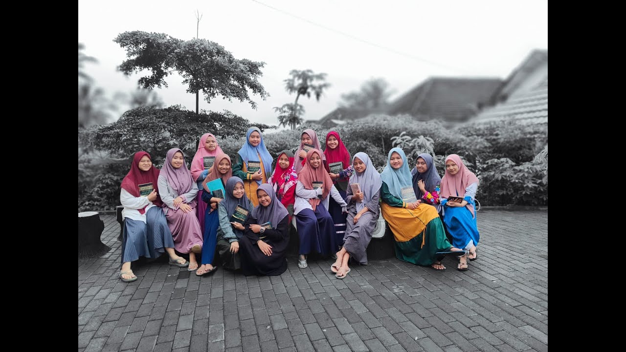 Profil Pesantren Al Munir Banjarpatoman Dampit