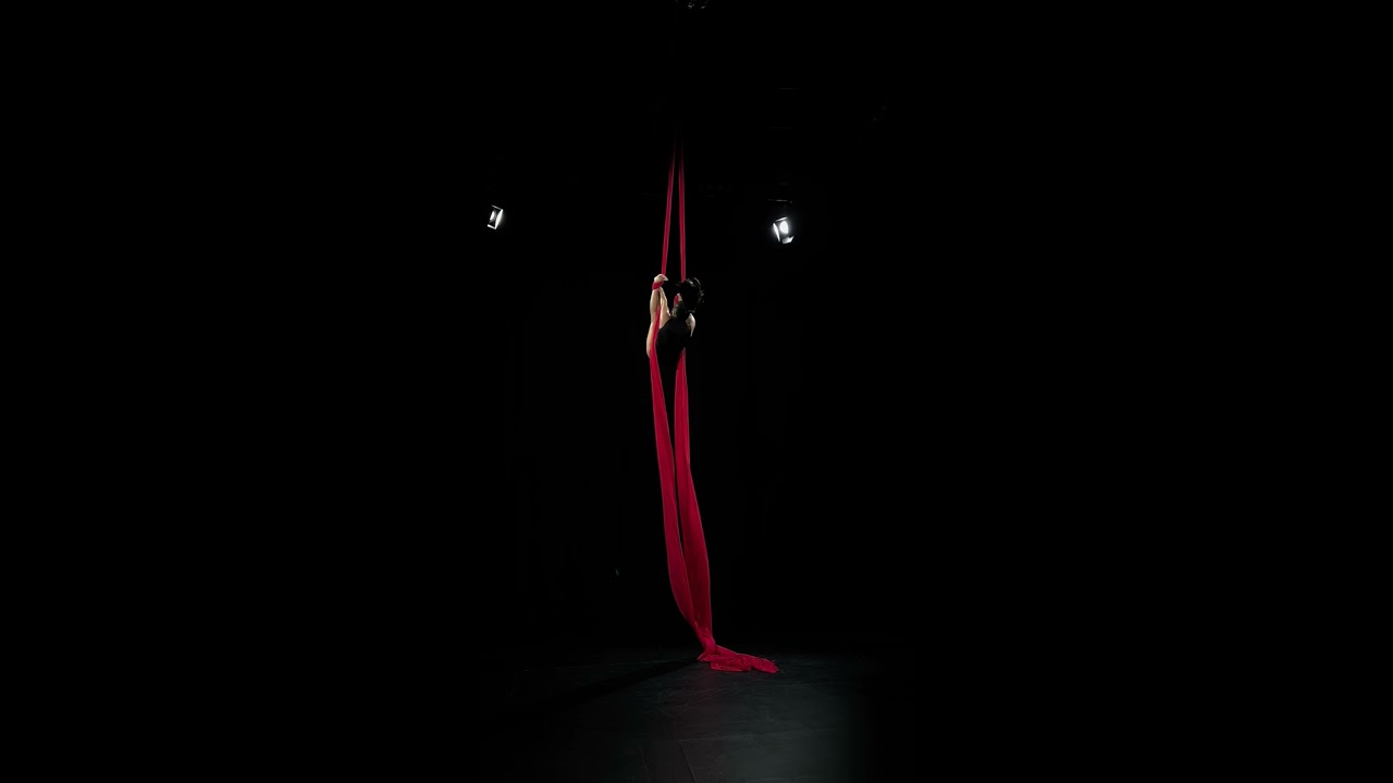 Anu Silks 2025