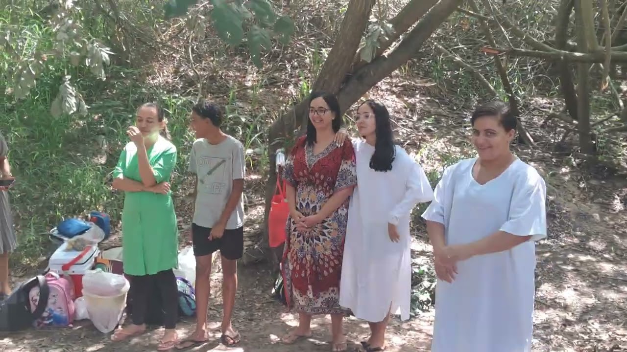 A igreja que testemunha os feitos de Jesus Cristo.