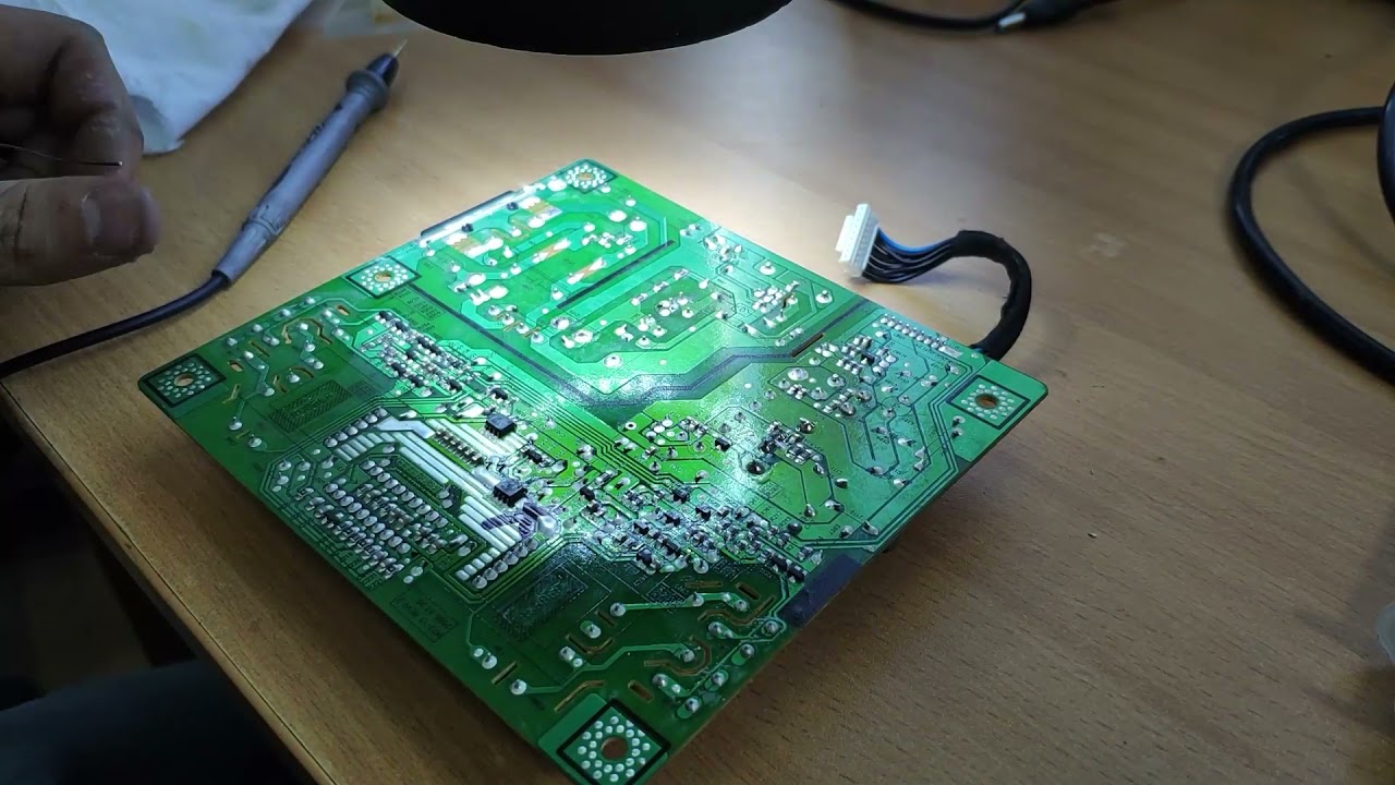 Ремонт  монитора SAMSUNG 710.