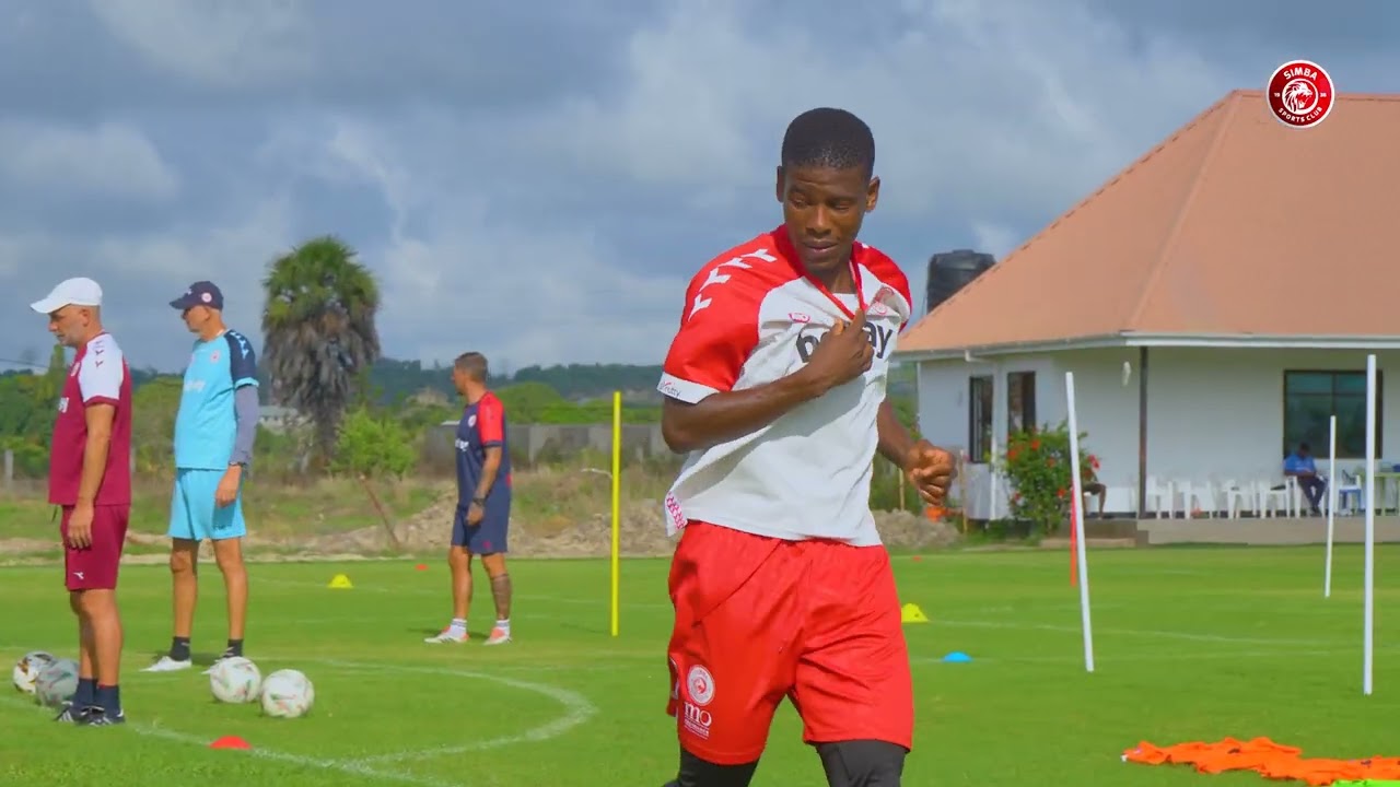 DAKIKA 15 ZA KIKOSI KIKIFANYA MAZOEZI KUJIWEKA SAWA KWAAJILI YA MICHUANO YA CAFCL