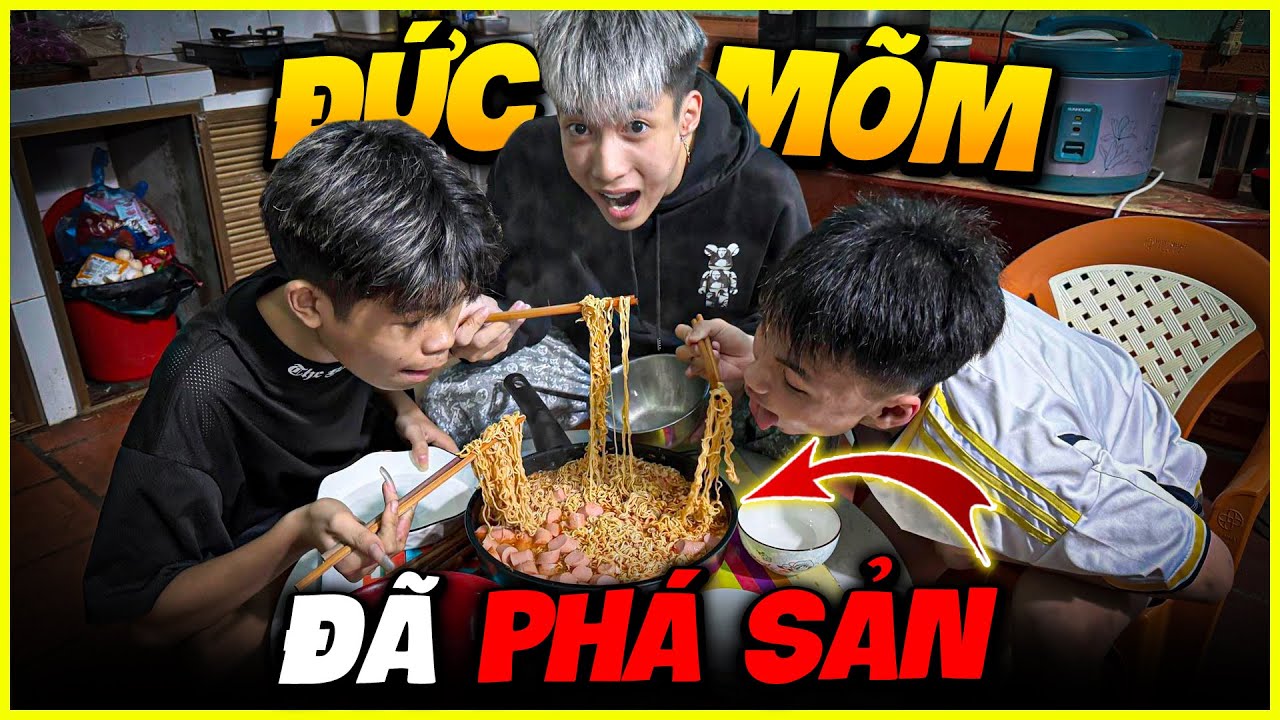 VLOG | Đức M&otilde;m Bị Ph&aacute; Sản , Cả Team Ăn M&igrave; T&ocirc;m Sống Qua Ng&agrave;y =((