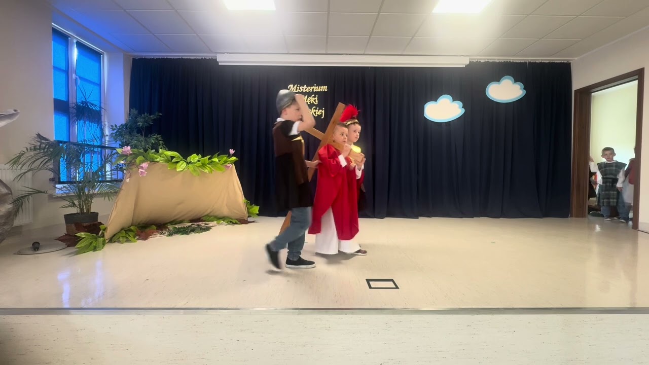 Misterium Męki Pańskiej w wykonaniu grupy Bratki i Stokrotki