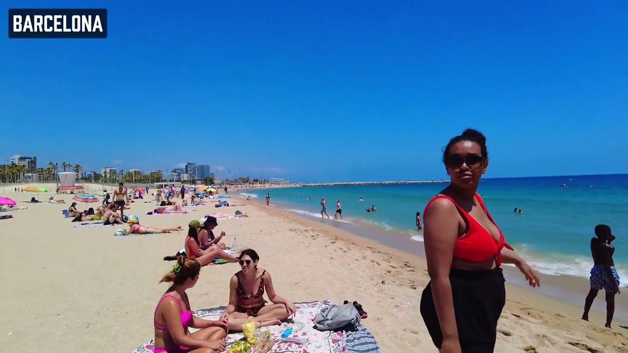 Barcelona Beach Walk, Dream Life in Spain