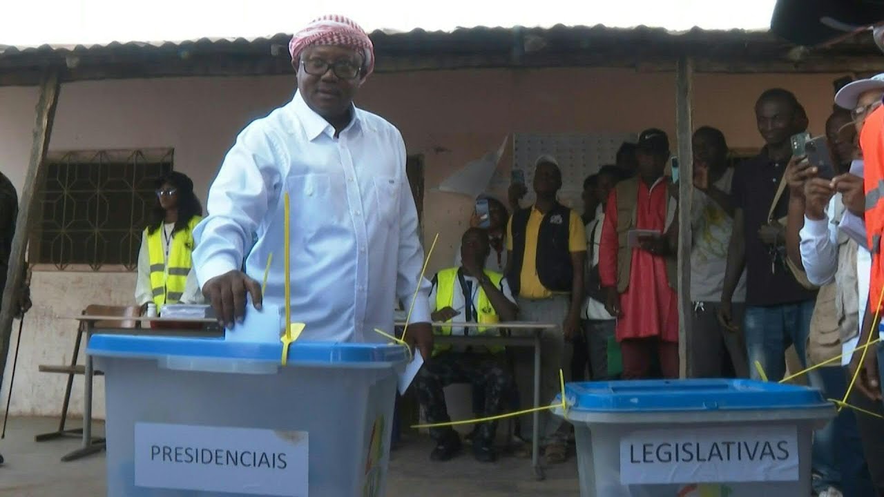 Elections in Guinea-Bissau: outgoing president Embalo casts his vote | AFP