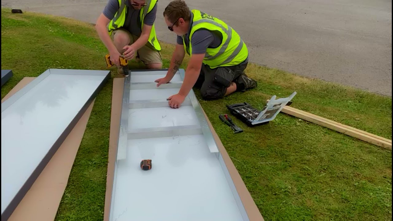 Oakmere Country Park Sales Office Tray Sign
