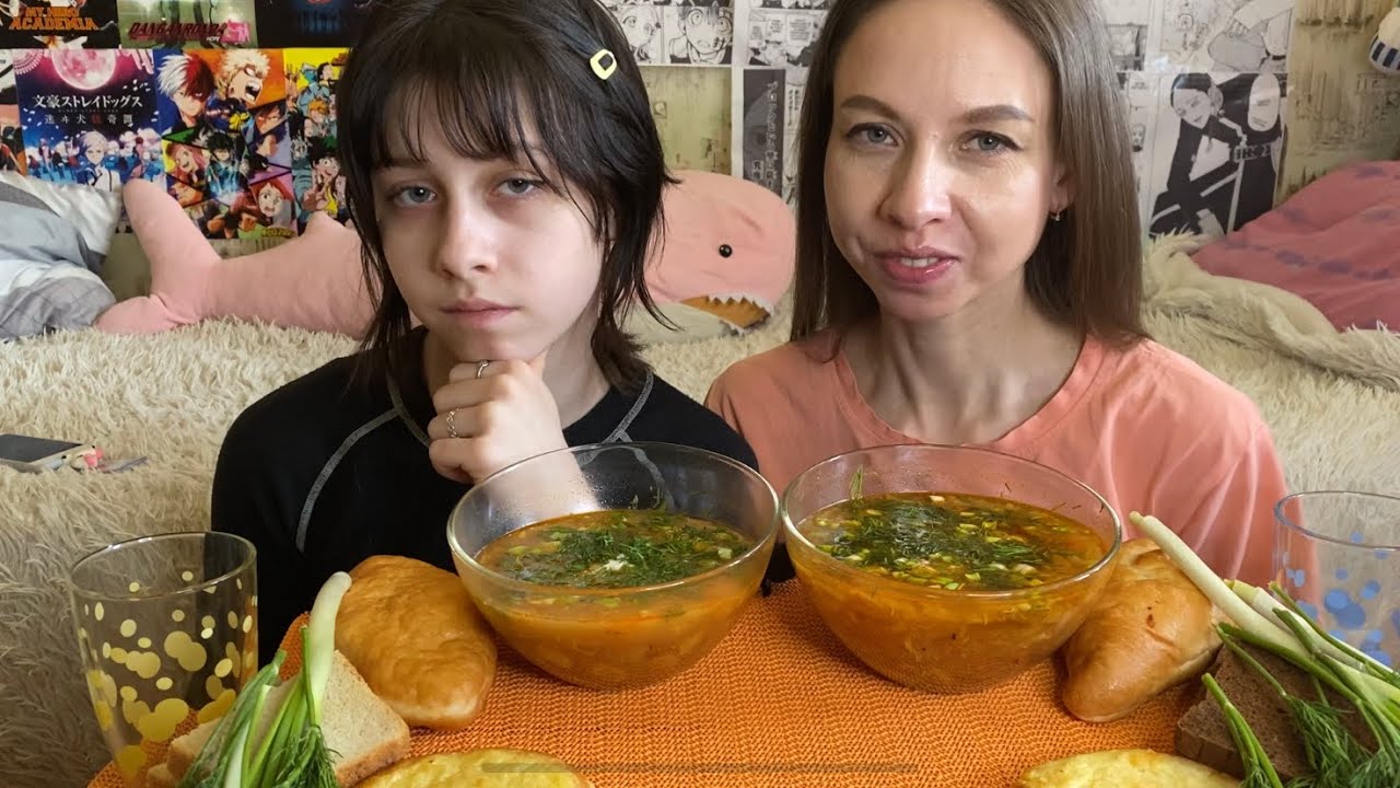 МУКБАНГ🍲ЩИ СО СМЕТАНОЙ/🇷🇺РУССКАЯ КУХНЯ/ ШАНЬГИ С КАРТОШКОЙ/ ПИРОЖКИ/ УЗВАР/ MUKBANG