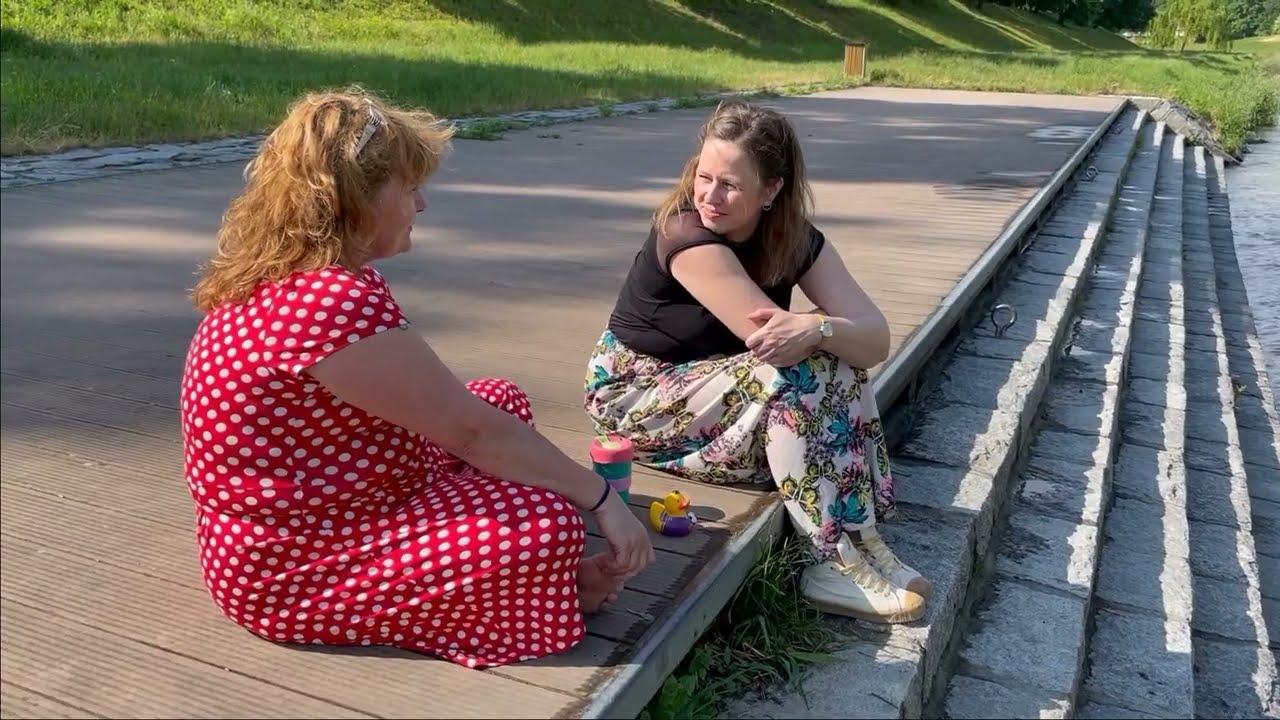 Divadlo improvizace All Imp - p&iacute;seň Je l&eacute;to