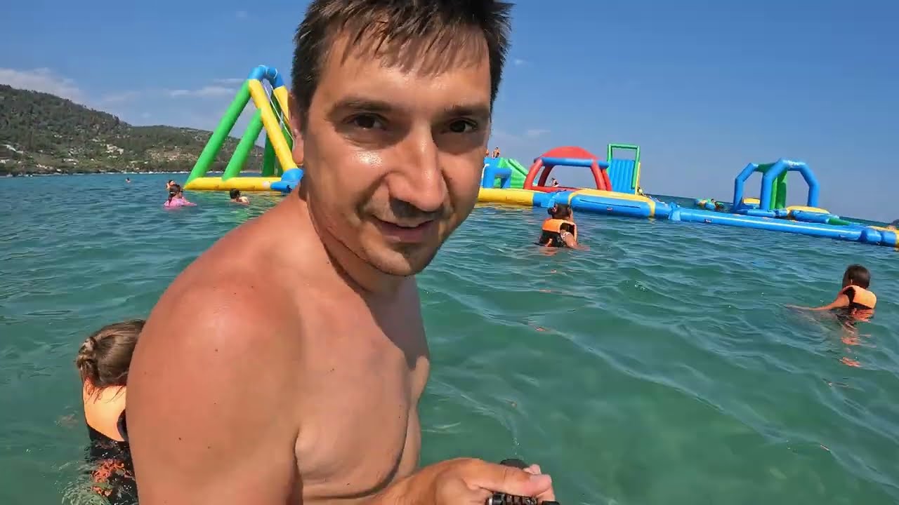 🕷️ PĂIANJEN în CASA din GRECIA la MARE 🌊 TOBOGANE în Largul Mării 🥳