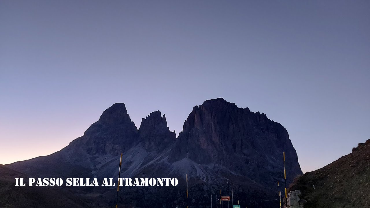 Il Passo Sella al tramonto (2240 m): uno spettacolo unico!