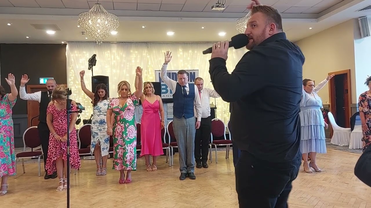 Hypnotist Dale Thomas @ Paul and Elaine's Wedding (City Hotel)