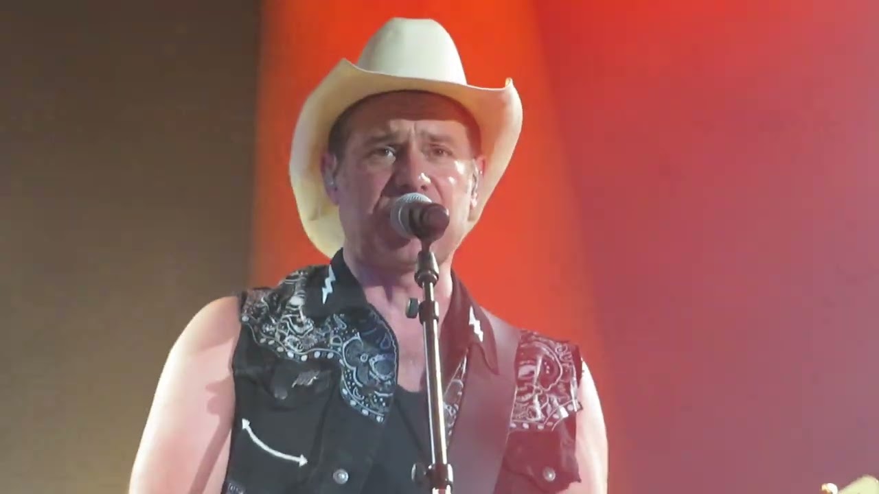 Dance the Boogie by The BossHoss @Tips Arena, 25.6.2022