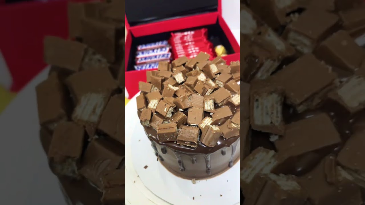 Looking perfect chocolate cake design here&rsquo;s mouthwatering yummy taste  KitKat cake #highlights