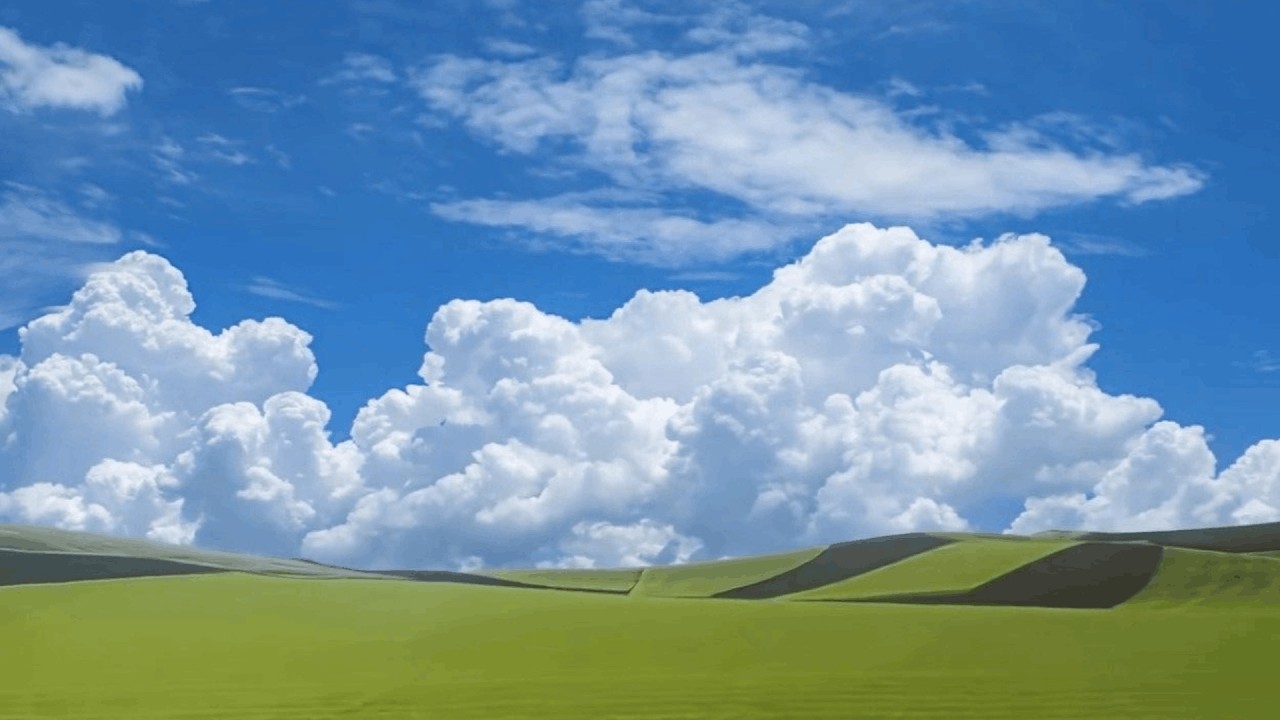 𝐏𝐋𝐀𝐘𝐋𝐈𝐒𝐓 | Clouds Floating Over Gentle Hills