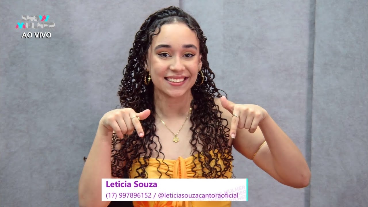 Leticia Souza, cantora. 