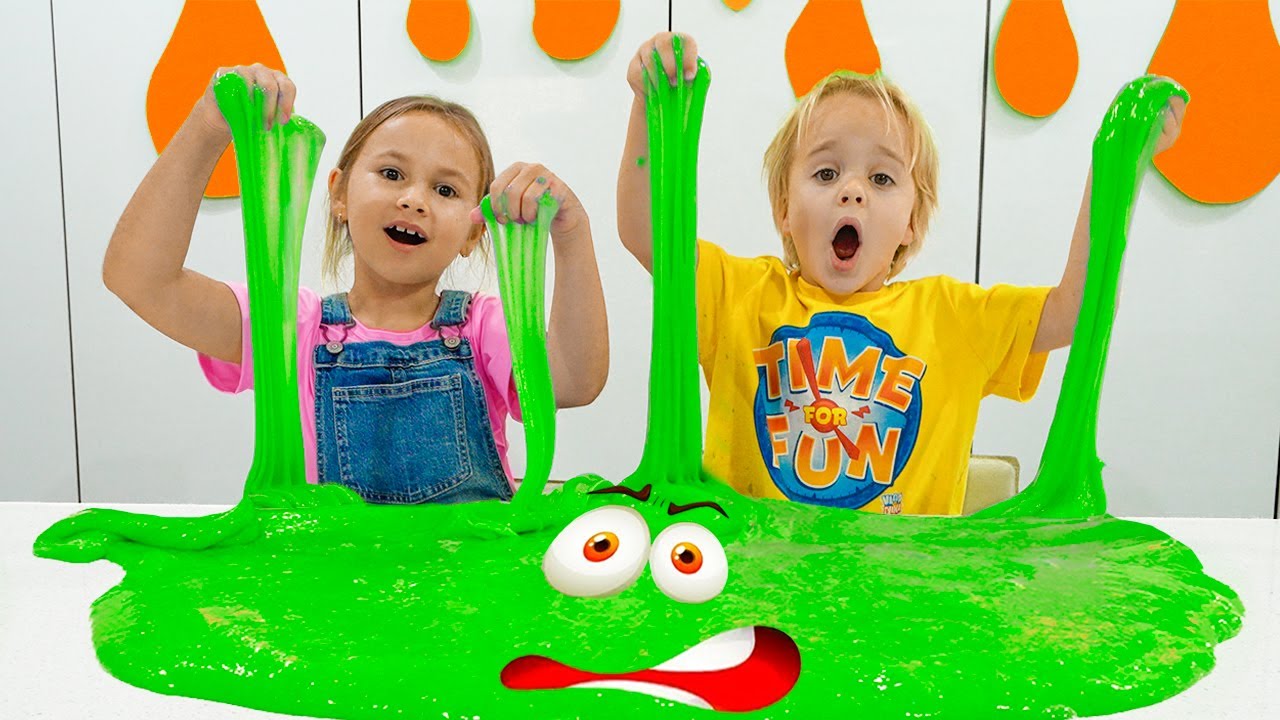 Chris spielt mit Freunden &ndash; Lustige Kinderabenteuer und Spiele im Freien!