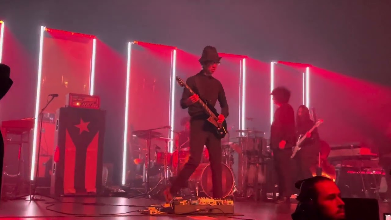 The mars Volta - Take the veil cerpin taxt (live Montreal 2023)