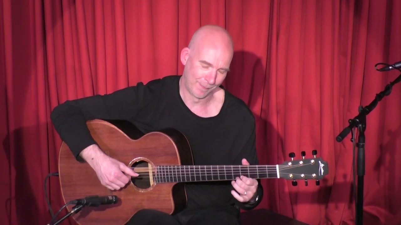 Jens Kommnick mit einem Irish Medley; Live-Konzert im Maximal in Rodgau
