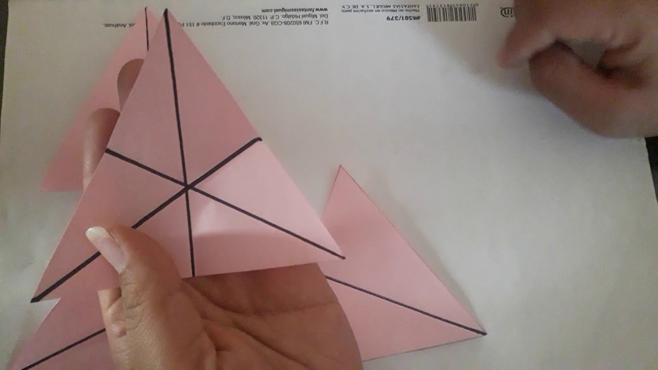 Triángulo y sus ejes de simetría