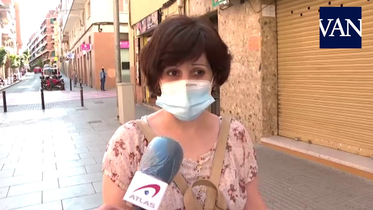 'Desfile' de maletas en la estación de Sants de Barcelona