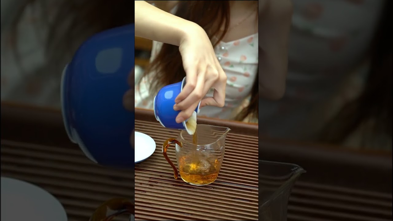 餅茶正確的沖泡方法，您學會了嗎？wechat：zj4867#召唤茶友&nbsp;#喝茶&nbsp;#普洱茶