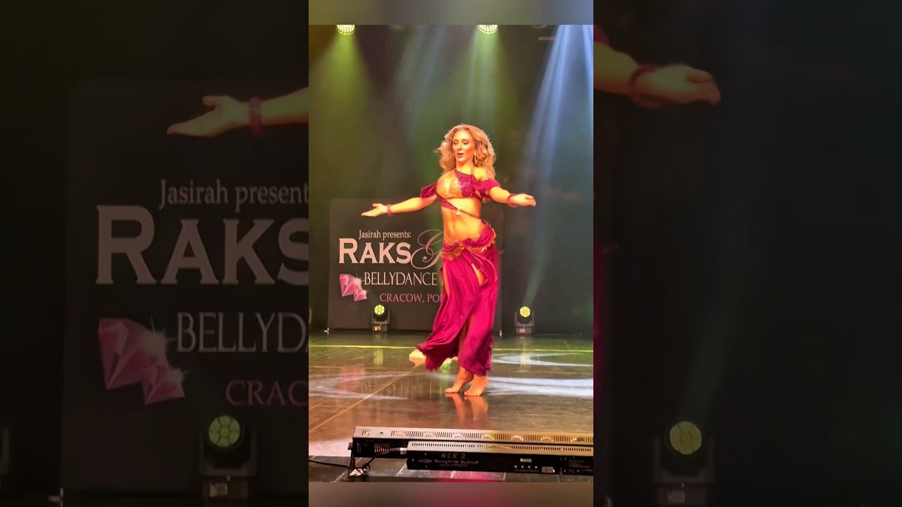 Izabela Słonina during the competition at the Raks Glam 2025 🩷 #festival #dance #bellydance