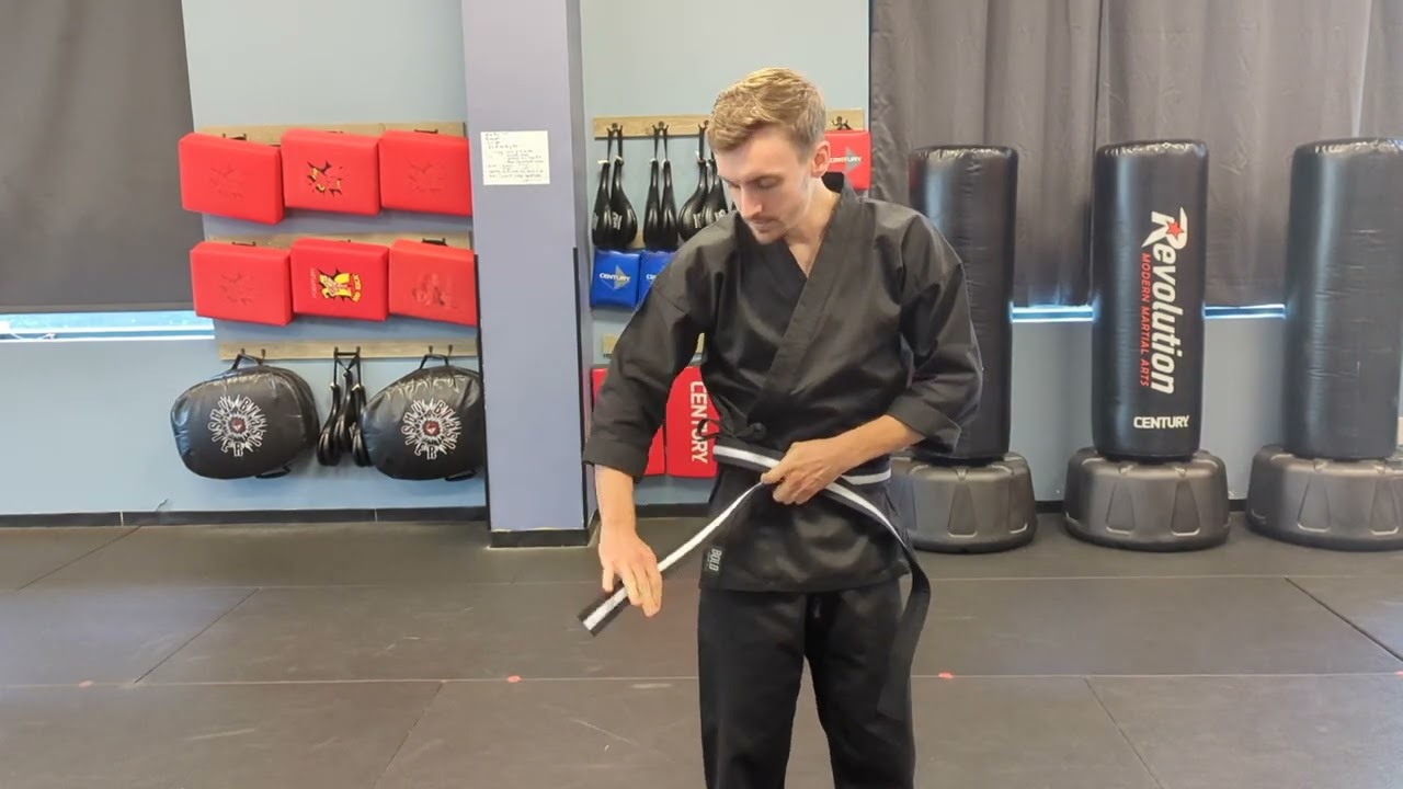 Tie a karate belt that doesn't come undone!