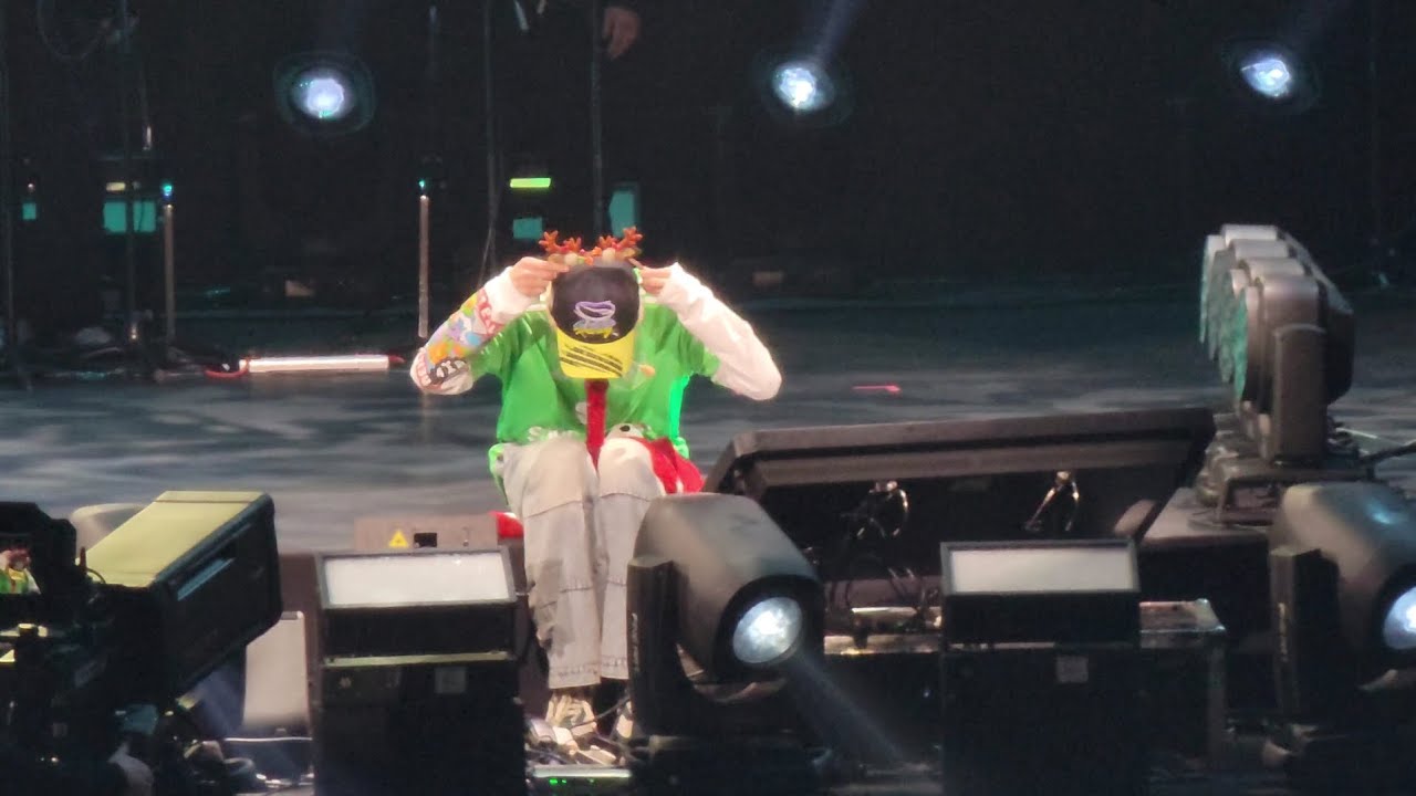 20251024 LUHAN 鹿晗 - Fill Me in Love【2025 LUHAN SEASON4 ASIA TOUR in Hong Kong 亞洲巡演香港站】Day 1