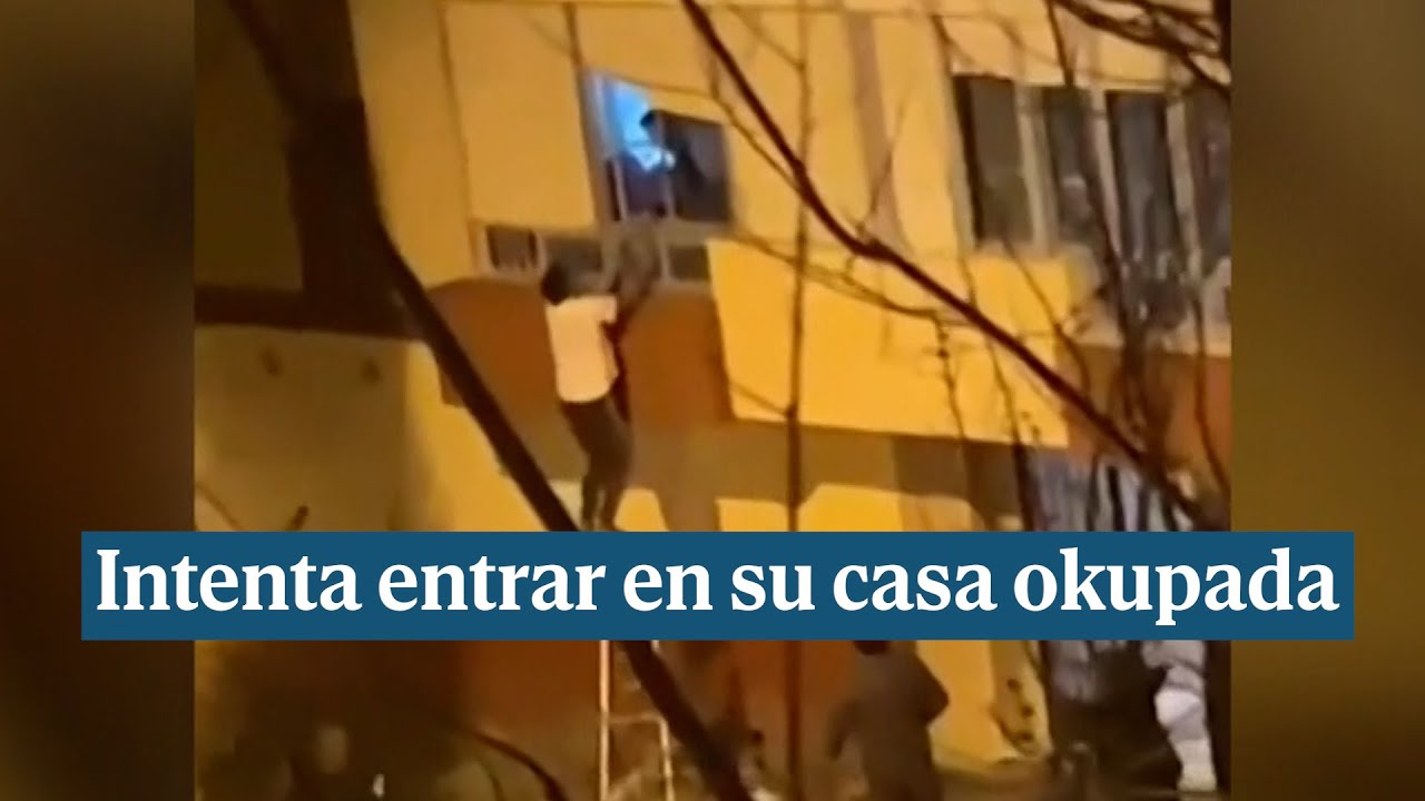 Un propietario intenta entrar en su casa okupada por la ventana y recibe golpes y heridas de arma