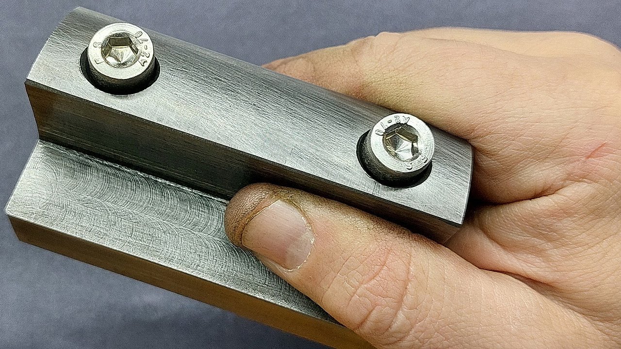 I should have done it sooner! Not a single turner can do without this homemade tool