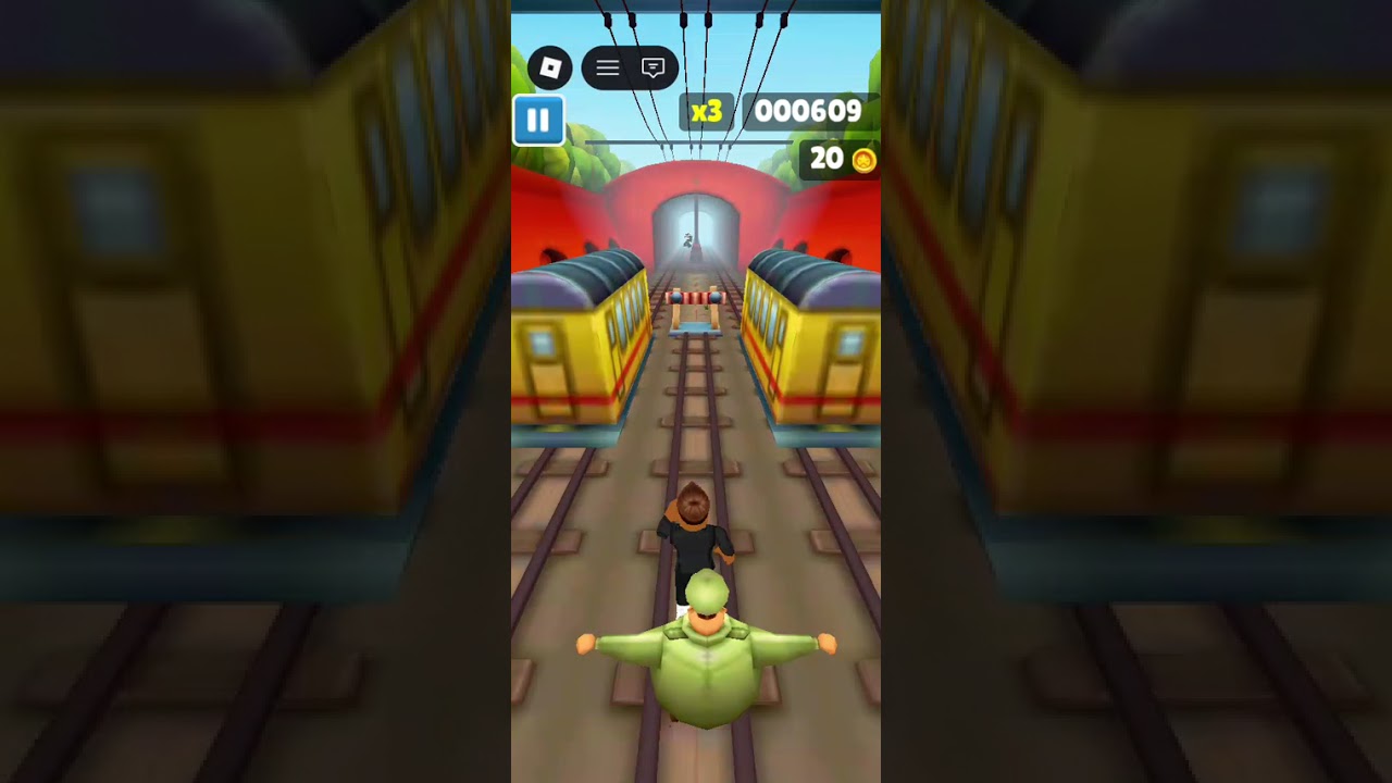 Eu joguei Subway surfers no Roblox 