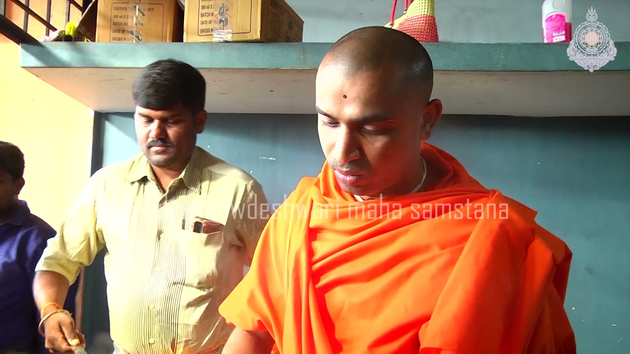 ಅಮ್ಮನವರಿಗೆ ಲಕ್ಷ ಕಮಲ ಪುಷಾರ್ಚನೆ-ಶ್ರೀ ವಿದ್ಯಾ ಚೌಡೇಶ್ವರಿ ಮಹಾ ಸಂಸ್ಥಾನ ಮಠ ಕೆ.ಜಿ.ದೇವಪಟ್ಟಣ