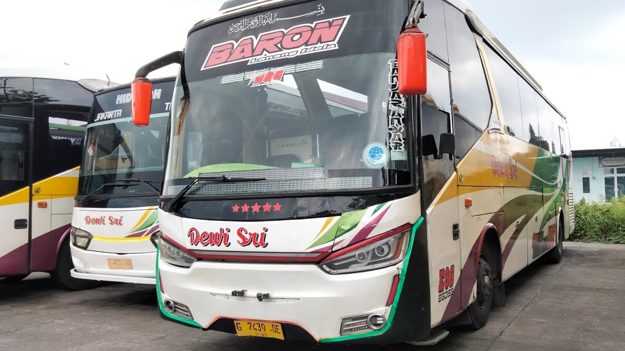 Perjalanan menuju Garasi Dewi Sri Pariwisata