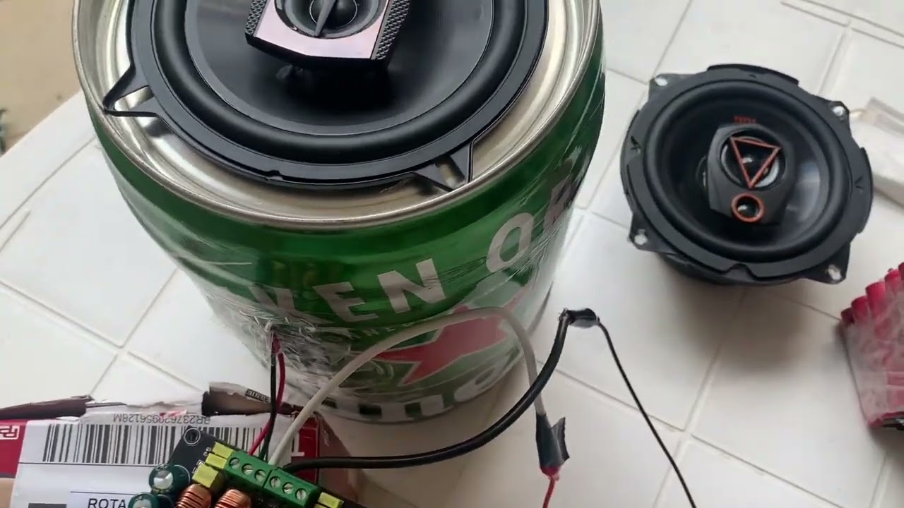 Barril Heineken Boombox pioneer 60w VS JBL 80w???