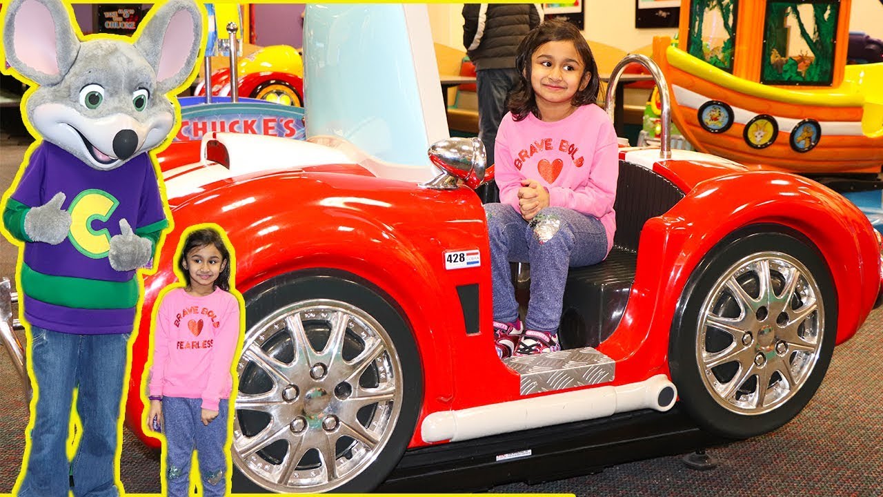 Chuck E Cheese Indoor Games and Activities for Kids Arcade Games VLOG