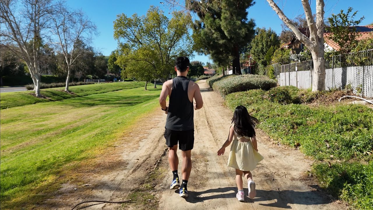 Run Everyday Challenge | Day 305 – 1 Mile Run with My Daughter