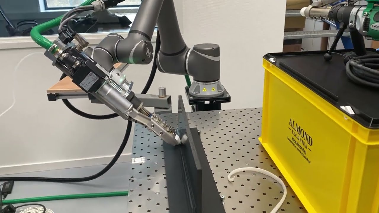 V8.2 HDPE and PP Plastic welding with Dohle extruder and Techman Cobot.