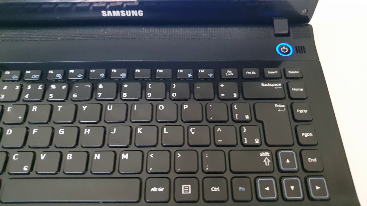 Vendo Notebook Samsung 300e Intel Core i3