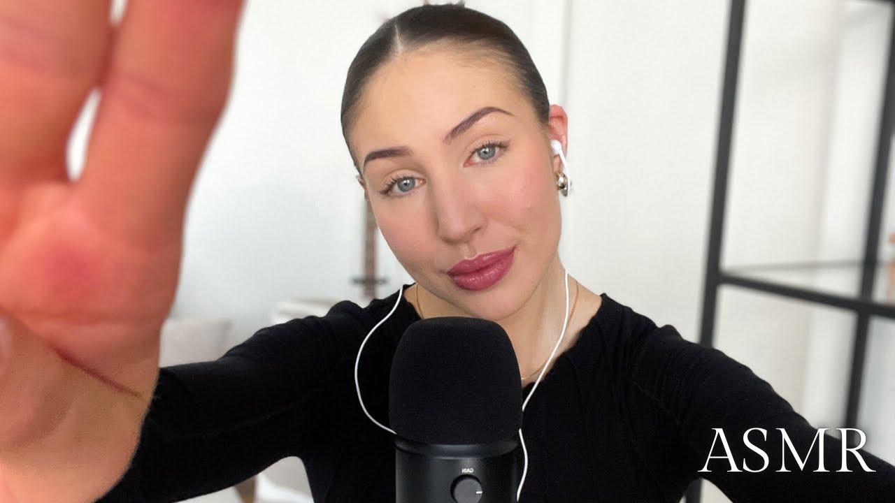 ASMR SUOMI - Rentouttavaa kasvojen silittely&auml; & kasvohieronta 💆🏽&zwj;♀️🩵 (semi-inaudible)